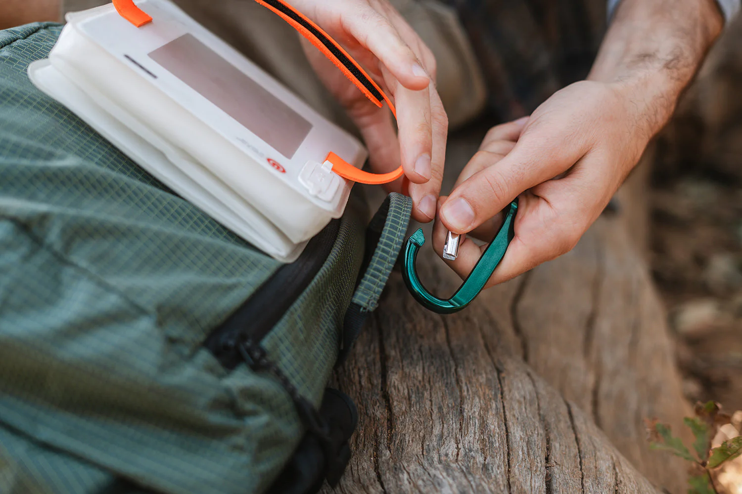 Coghlan's Carabiners - 6 mm 2026 - Image 4