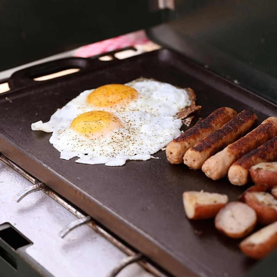 Coghlan's Cast Iron Griddle - Image 3