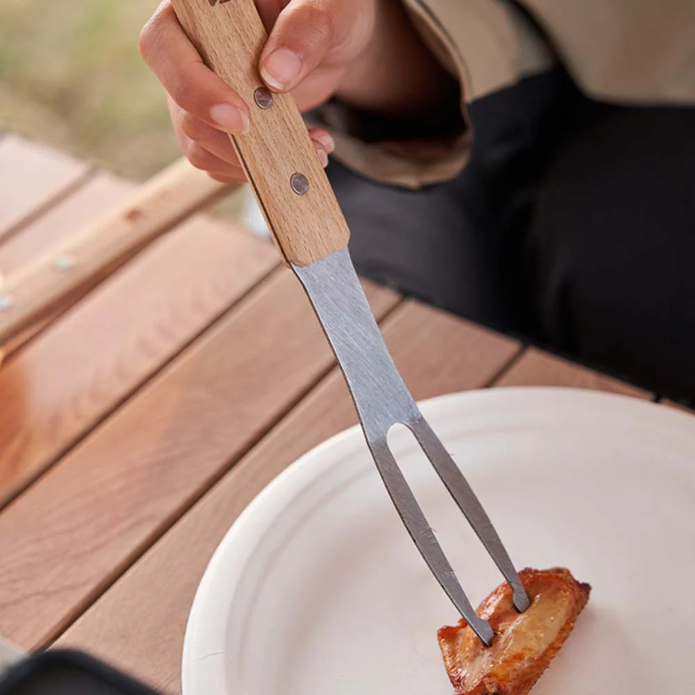 Mobi Garden Four Pieces Barbecue Tool Set - Image 4