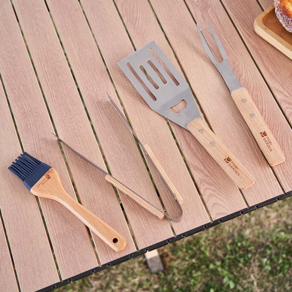 Mobi Garden Four Pieces Barbecue Tool Set - Image 6