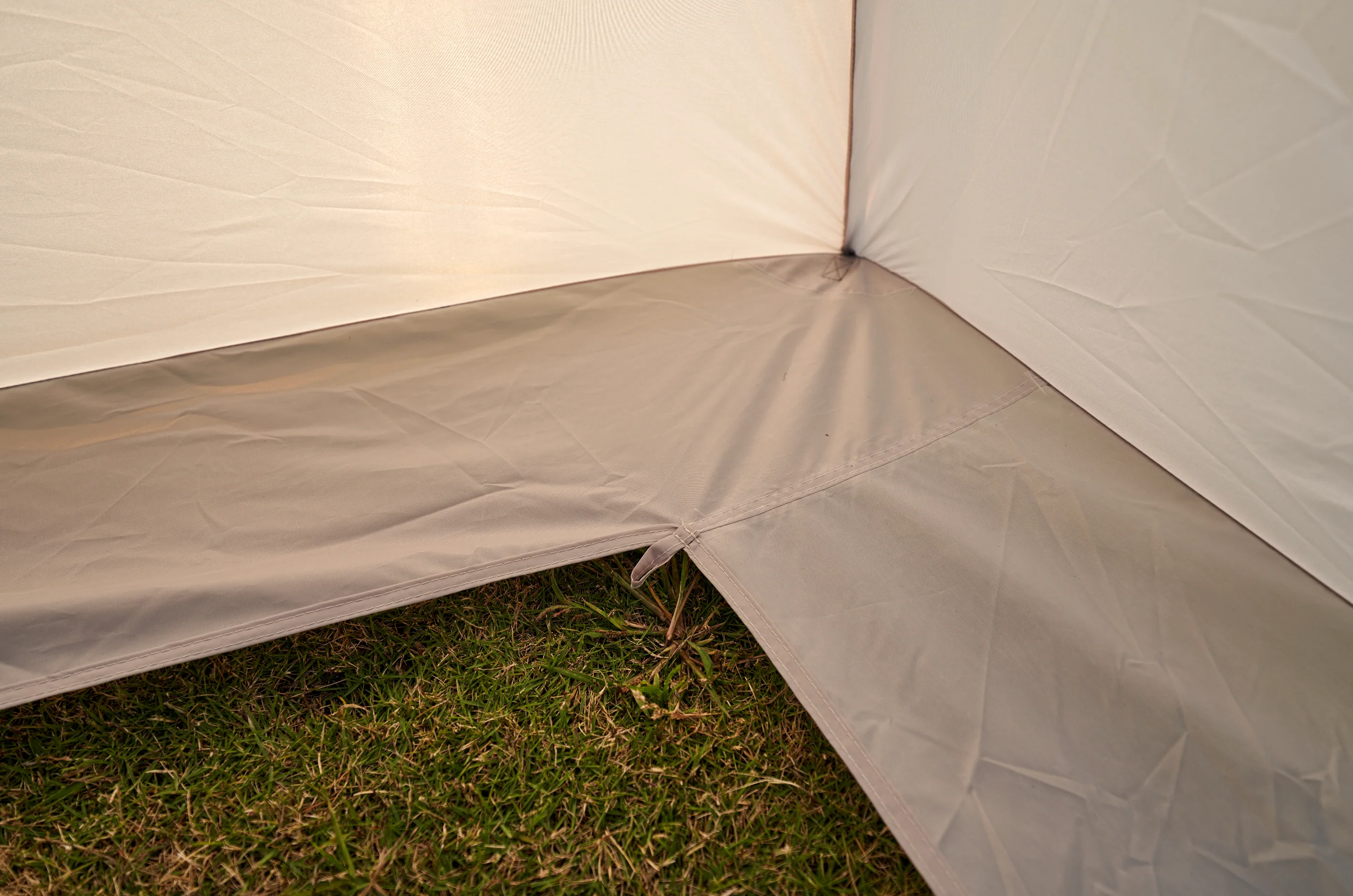 Mobi Garden Holiday Mountain Residence 10.9 Tent (Black Coated) - Image 11