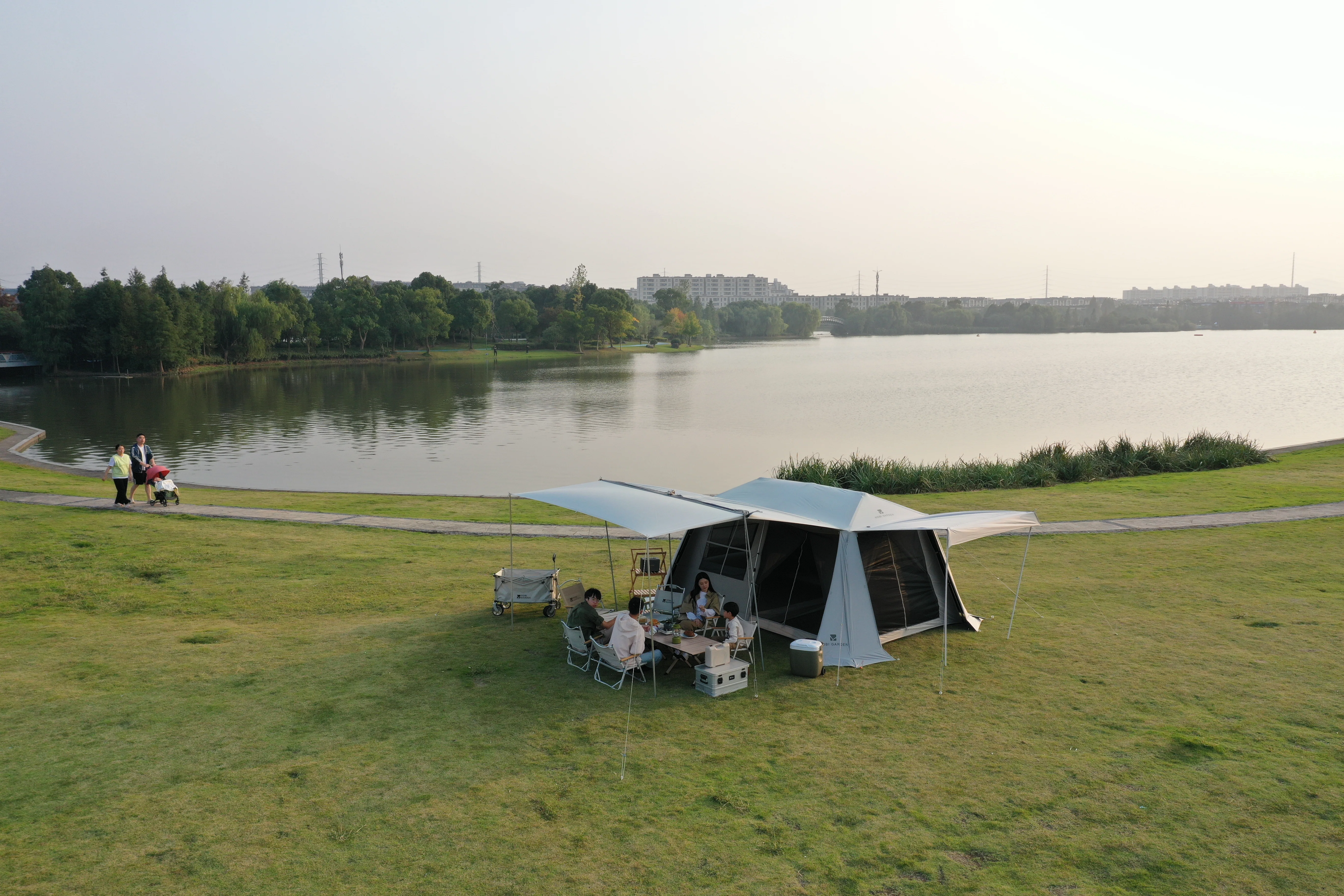 Mobi Garden Holiday Mountain Residence 10.9 Tent (Black Coated) - Image 16