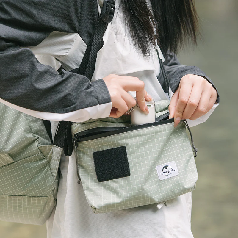 Naturehike ZT-12 Mia 3L Messenger Bag - Image 4