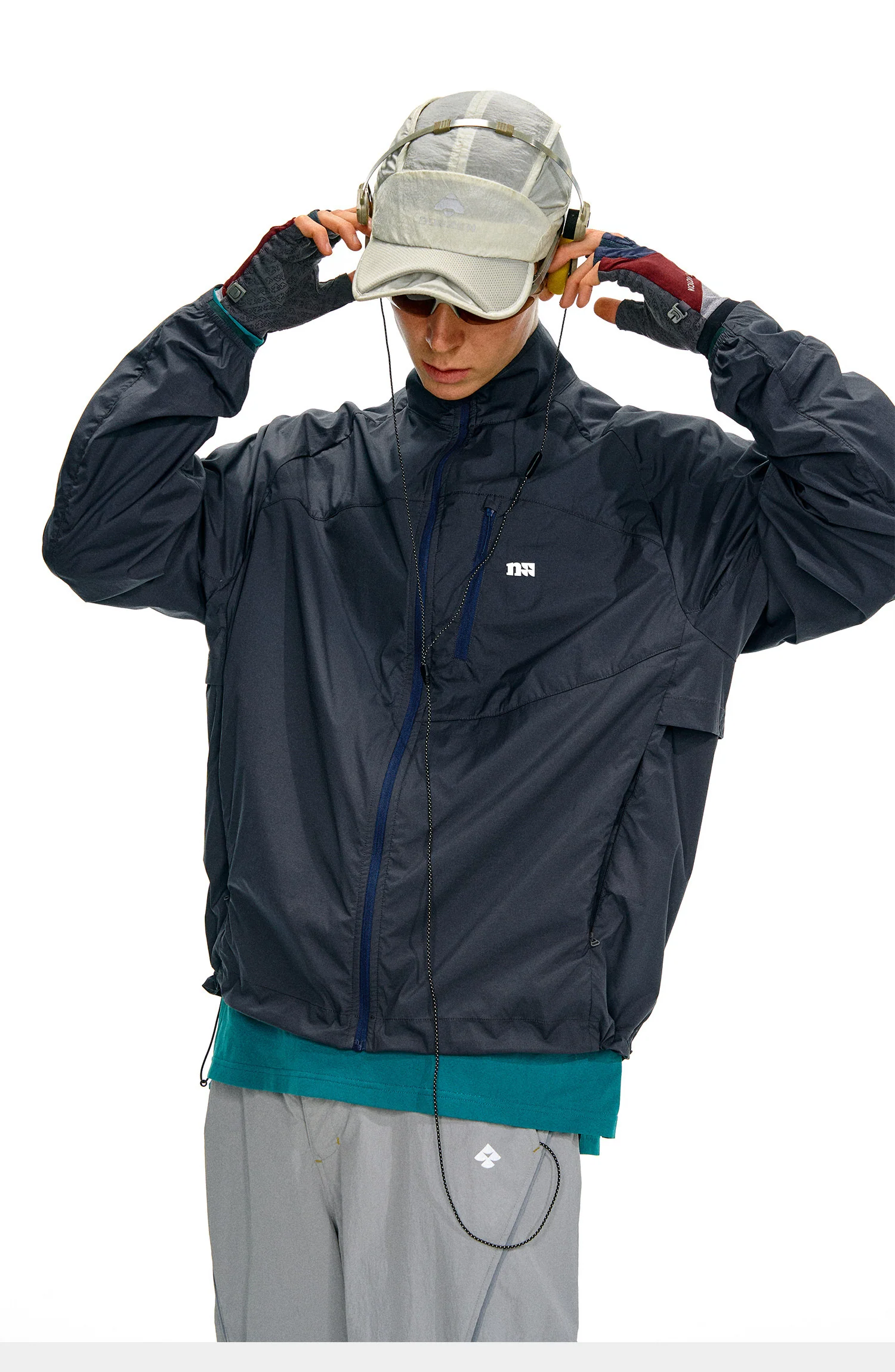 NOTHOMME Outdoor Water-proof Glowing Cycling Wind Jacket - Image 12