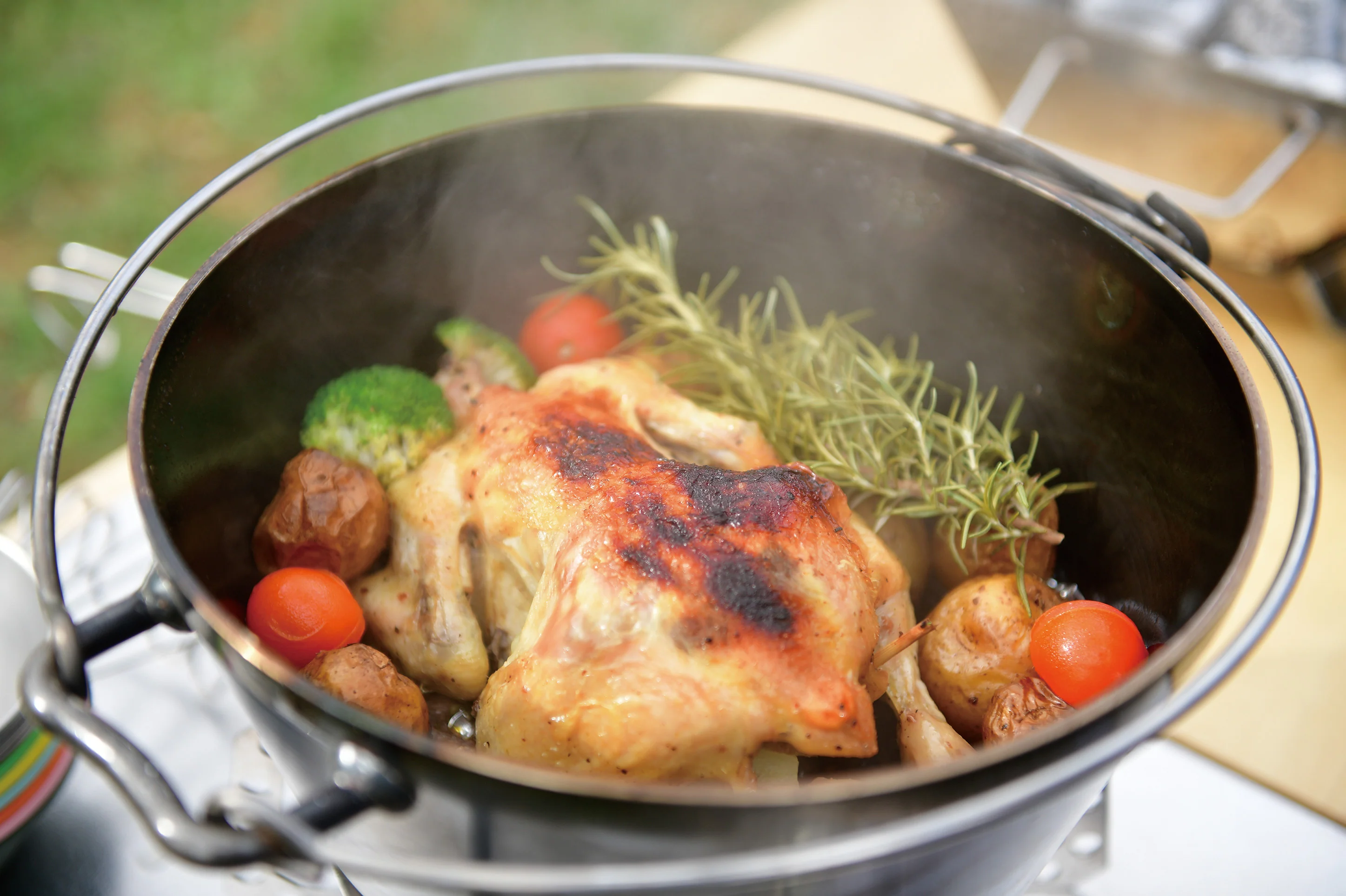 Uniflame Dutch Oven 8 Inches - Image 8