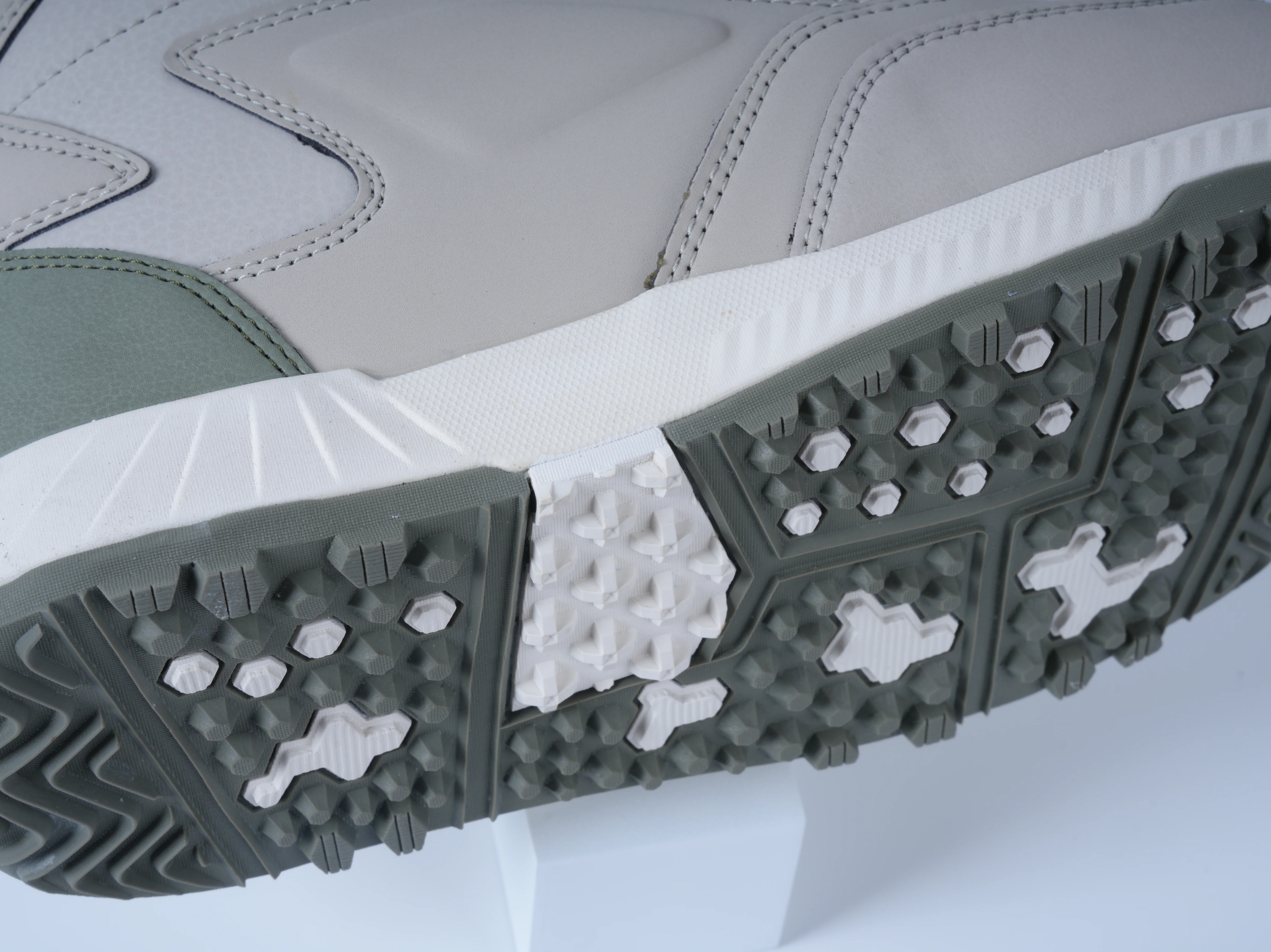 VAMEI Slate Spruce Dual Knob Snowboard Boots - Unisex - Image 3