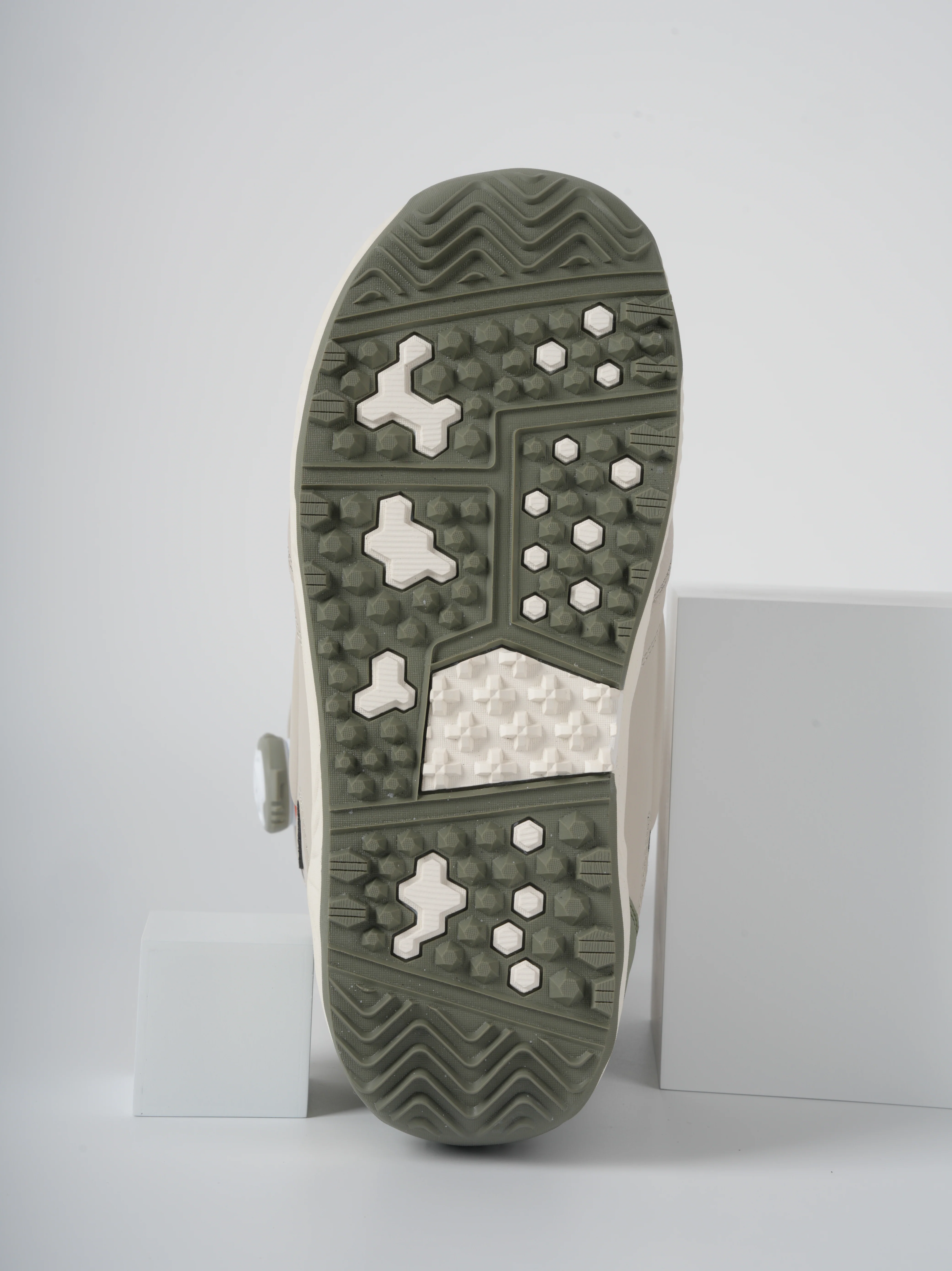 VAMEI Slate Spruce Dual Knob Snowboard Boots - Unisex - Image 5